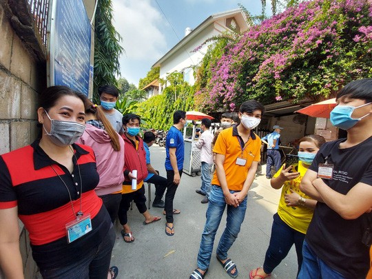 400 công nhân đình công vì bị nợ hơn 9 tỷ tiền lương, BHXH